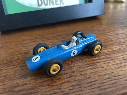 Vintage Matchbox Lesney No 52 B.R.M. Blue Racing Car