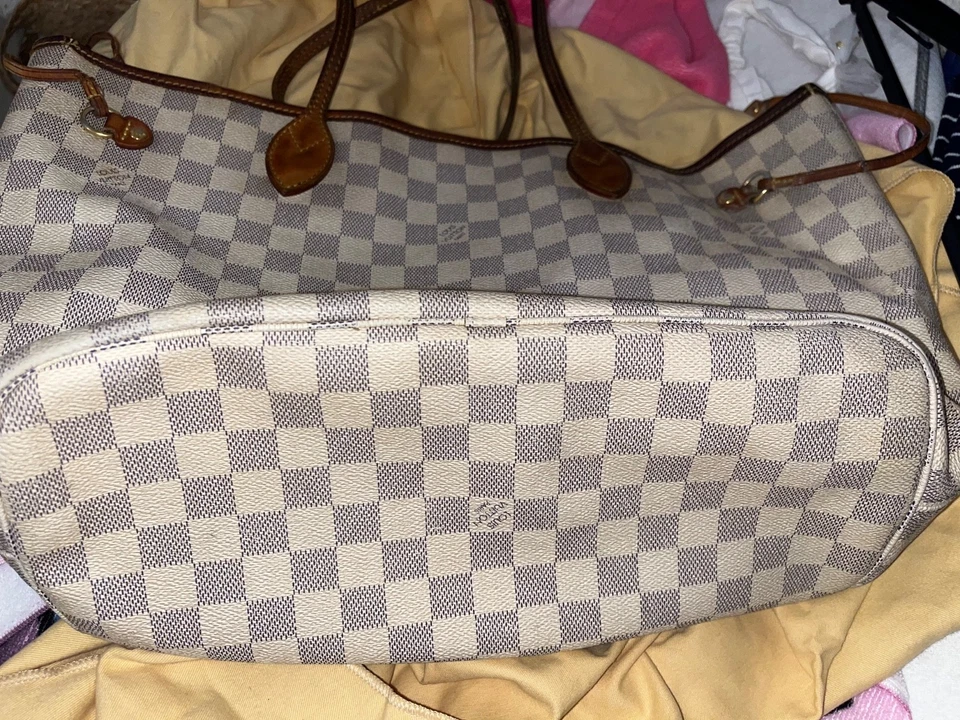 Louis Vuitton Neverfull MM, foto 2 di 5