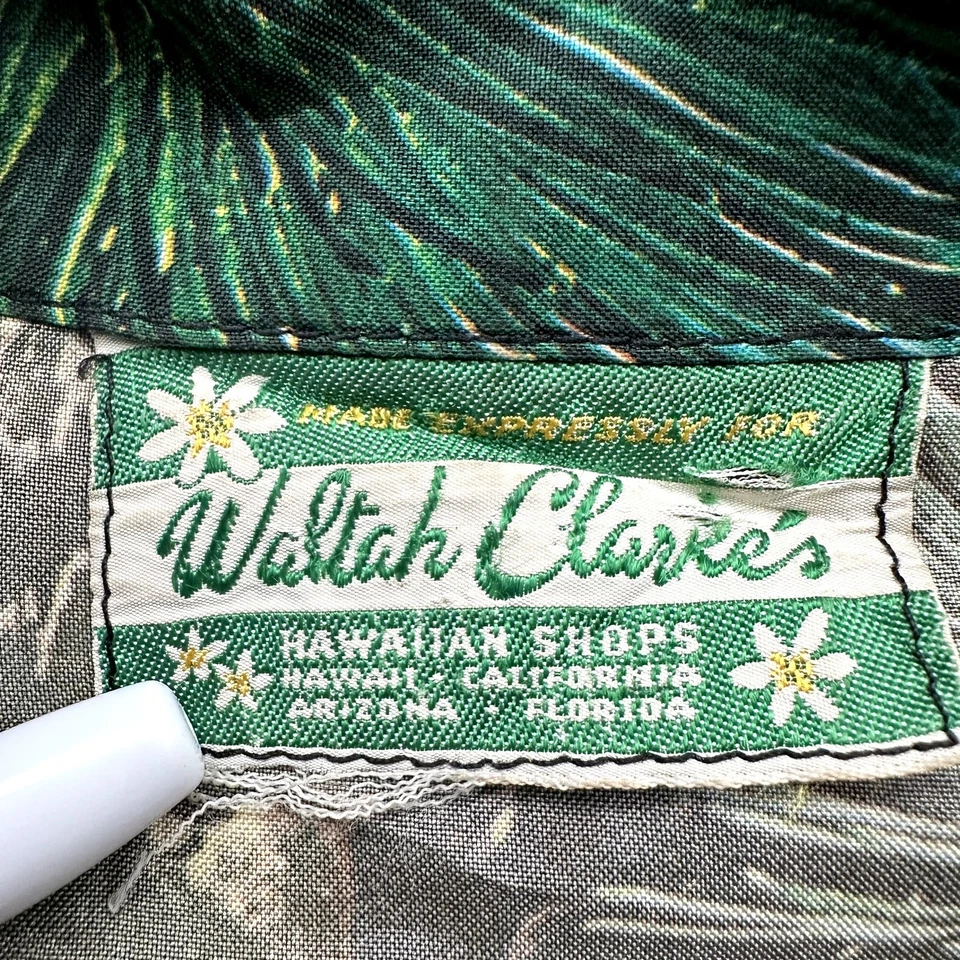 Camisa Hawaiana Collage Fotografía Waltah Clarke 1970 De Colección Grande AOP RARA Foto 2 de 4