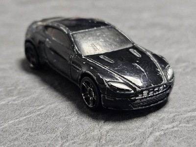 Aston Martin V8 Vantage  von Hot Wheels  - Modellauto (KL Set 4)