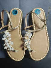 Jessica Simpson Bryelea Pearl And Shell Women...