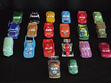 HUGE LOT Disney Pixar DIECAST CARS LIGHTNING McQUEEN CHICKS HICKS CRUZ 20 pc 2