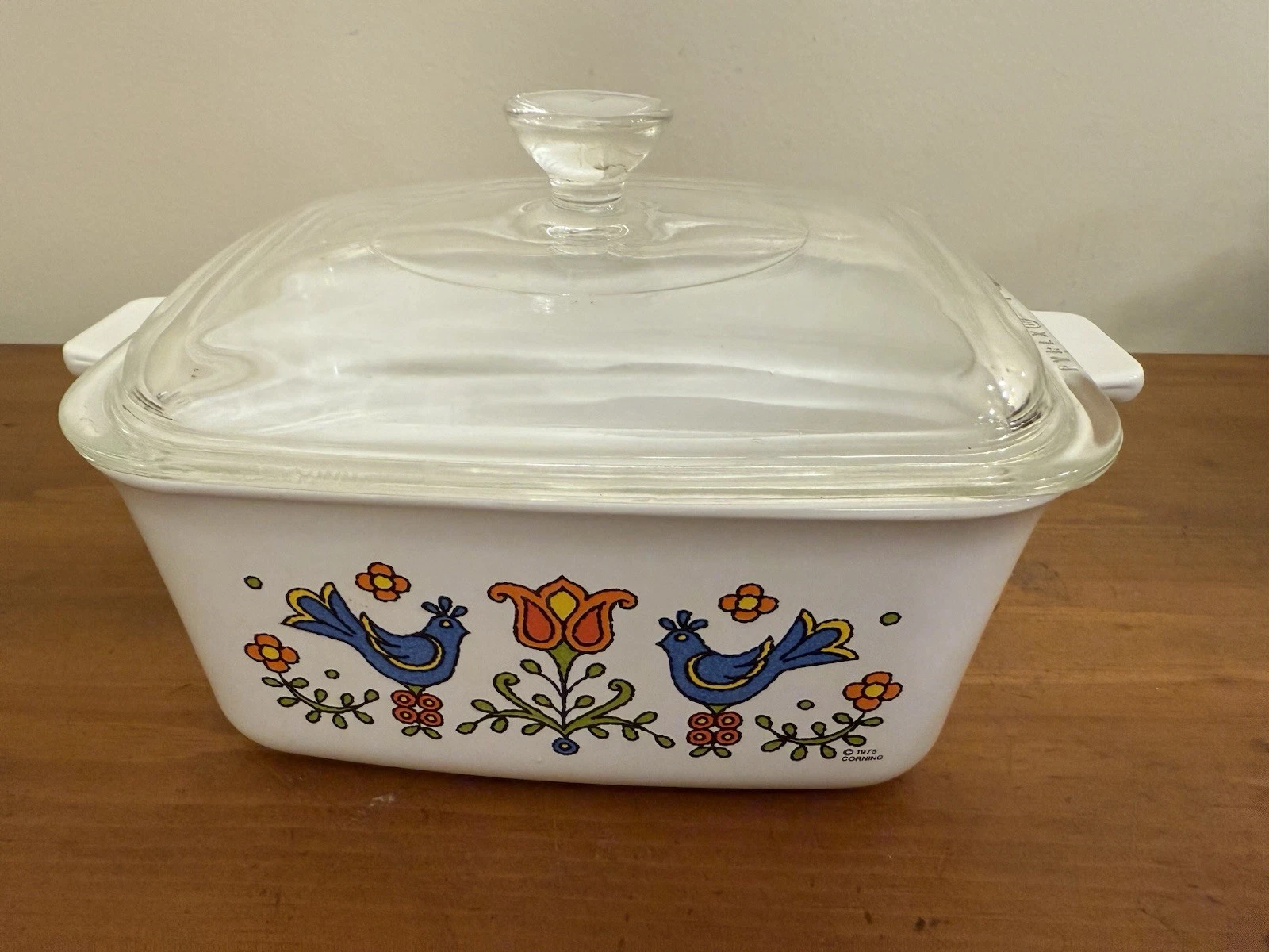 Pyrex Blue Bird Friendship Country Fest Pattern 1.5 Quart Covered Casserole Dish