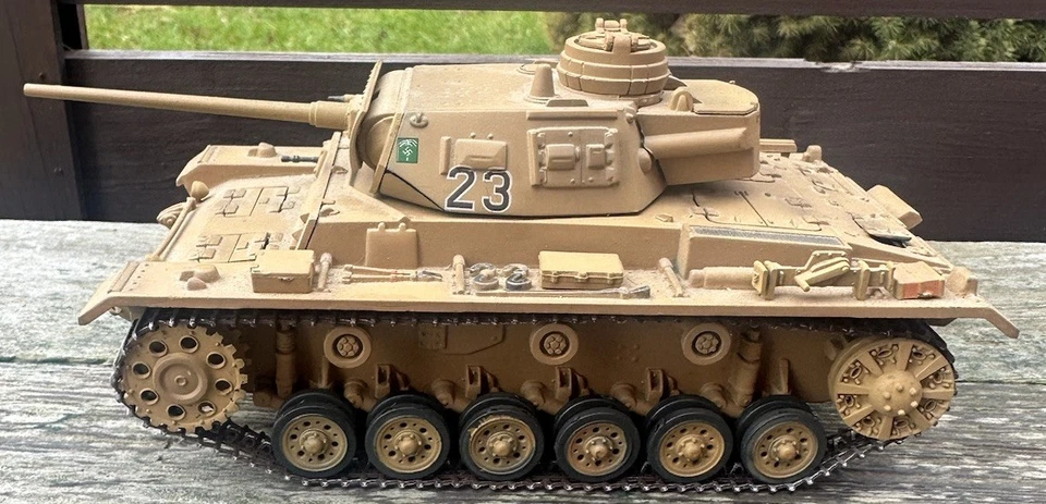 21ST CENTURY TOYS GERMAN DESERT CAMPAIGN TANK - Image 2 of 4