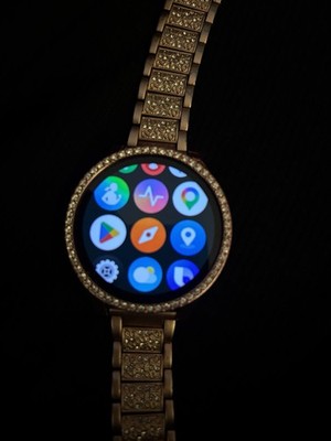 Samsung Galaxy Watch 6 44mm Rose Gold Metal Band Crystal Bezel BT 4GB