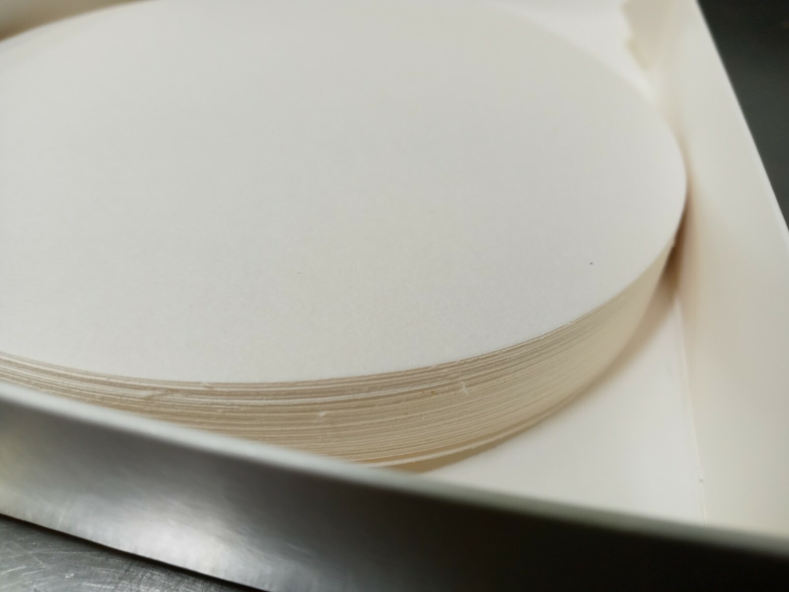 FISHERBRAND P8 Qualitative Plain Filter Paper Circles Course 150mm 09