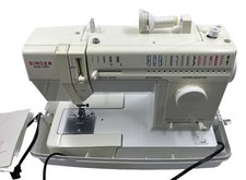 SINGER SOLID STATE 9323 Sewing Machine - CASE / Foot Pedal Included