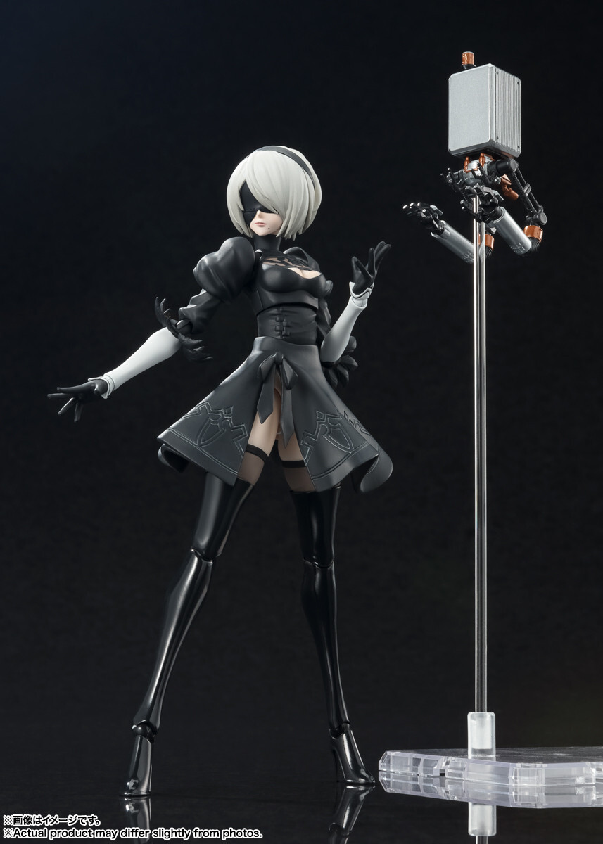 S.H. Figuarts NieR:Automata Ver1.1a 2B action figure Bandai 
