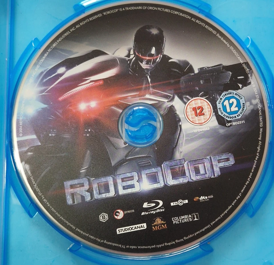 RoboCop BLU RAY 2014 Remake Film - Image 3 of 3