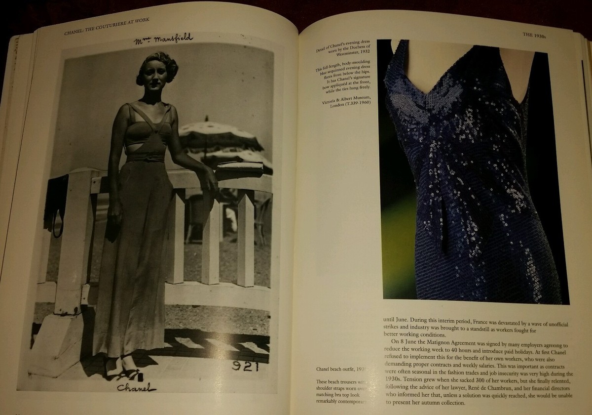 Chanel The Couturiere at Work by Tobin Shelley and Amy de la Haye