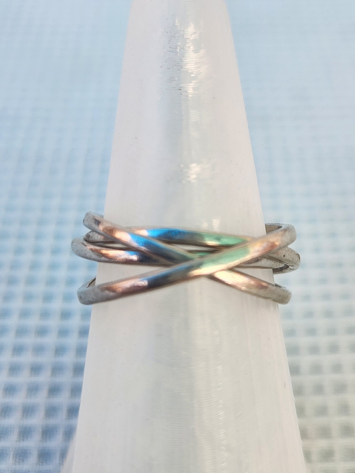 .925 Serling Silver Interlocked Ring Four Band Ri… - image 3