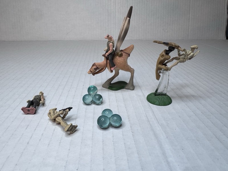 Star Wars Phantom Menace Micro Galaxy Figures And Vehicles. Jar-jar Droid