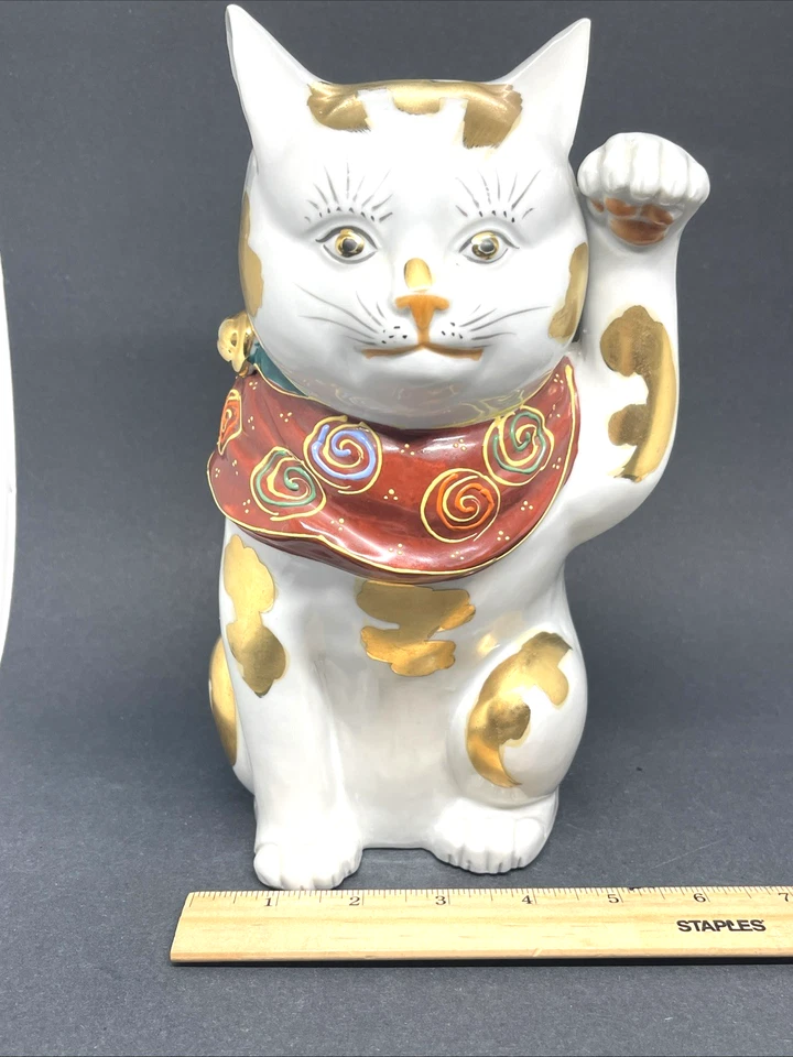 Estátua japonesa antiga Maneki Neko Kutani porcelana dourada gato figura 9,75” - Imagem 3 de 4