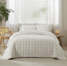 Wondnuga Velvet King/Cal.King Size Quilt Set 3 Pieces Lightweight Soft Bedspr...