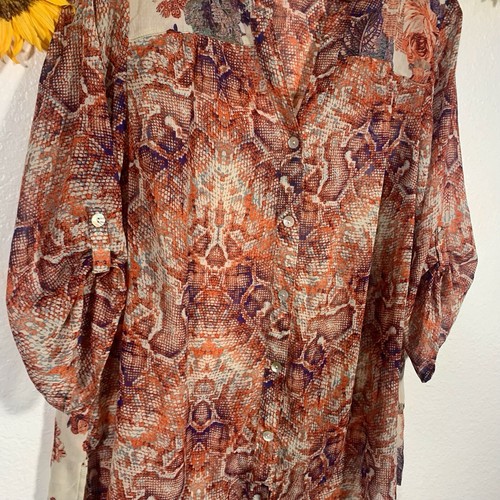 Anthropologie Fig & Flower Snakeskin Floral Button Blouse Plus Size 1X Women’s - Picture 4 of 9