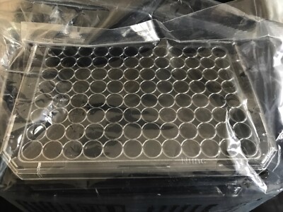 160/Cs) THERMO NUNC 96-Well MicroWell Nunclon Delta Treated