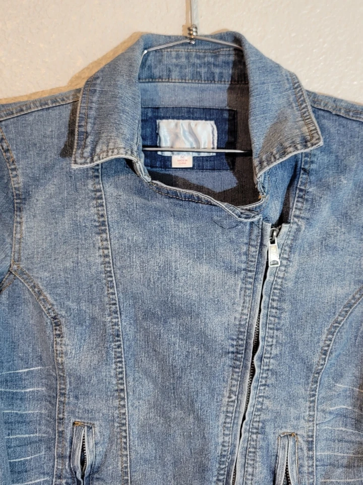 Jaqueta jeans feminina xhilation manga longa média com zíper completo jeans azul - Imagem 4 de 4