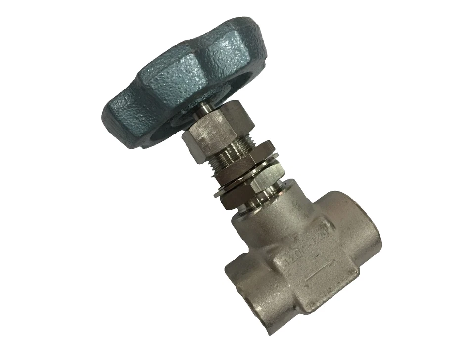 Fujikin International Inc. CARP SS 316 Needle Valve 1/4" NPTF 6000 psi 420 bar - Image 3 of 4