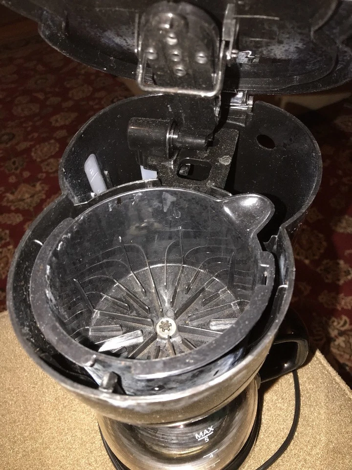 Rival 5 Cup Coffee Maker (BLACK) 510632 (CT) - Image 3 of 4