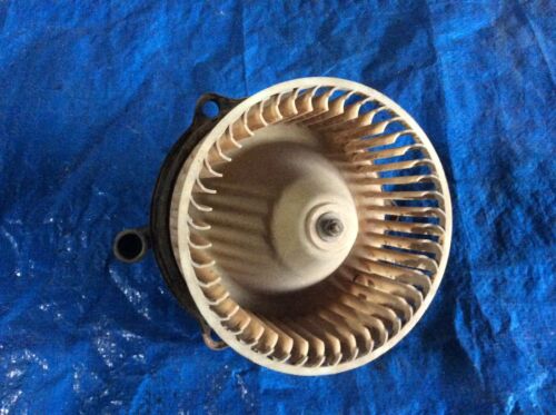 Toyota Landcruiser Blower motor HJ75 HZJ75 HZJ78 HZJ79. Denso. - Picture 3 of 3