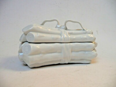 Rare Vintage White Herend Hungary Porzellan Spargel Covered Box Dish 6070