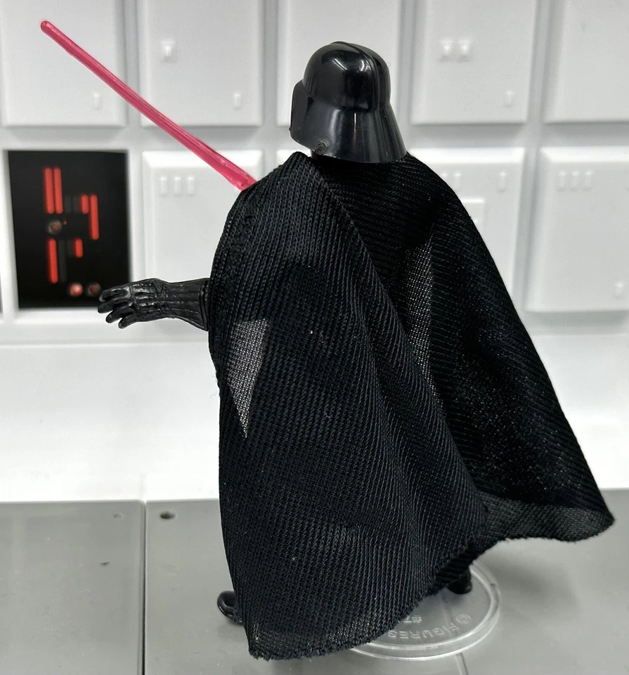 2005 Star Wars DARTH VADER 100% Complete Revenge of the Sith Collection #11  - Image 2 of 3