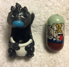 2004 Mighty Beanz Bodz S1: 265 Bad Smell Bean  Skunk Bod Black 