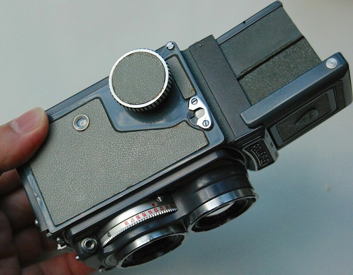 vintage Rollei Rolleiflex Baby 4x4 TLR camera + Schneider lens