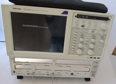 Tektronix DSA8300 Digital Serial Analyzer - No Hard Drive, For Parts or Repair
