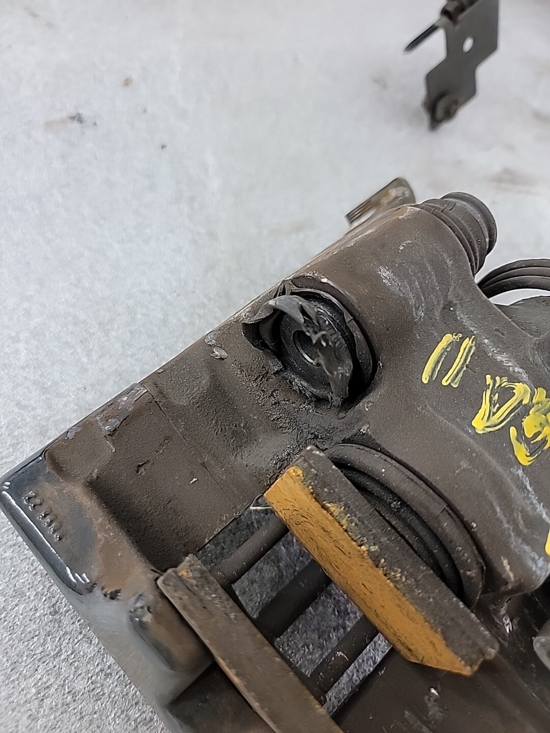 2011 Aston Martin DB9 ABS Rear Left Brake Caliper Handbrake Brembo Oem