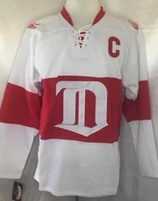 Steve Yzerman Detroit Red Wings White & Red "1926-1927 Throwback" CCM NHL Jersey