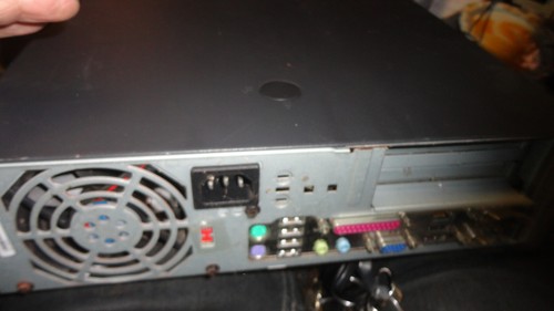 IBM ThinkCentre 8183-d7U Desktop - Pentium 4 @ 2.8Ghz / 1GB / 40 gb HDD - Picture 2 of 5