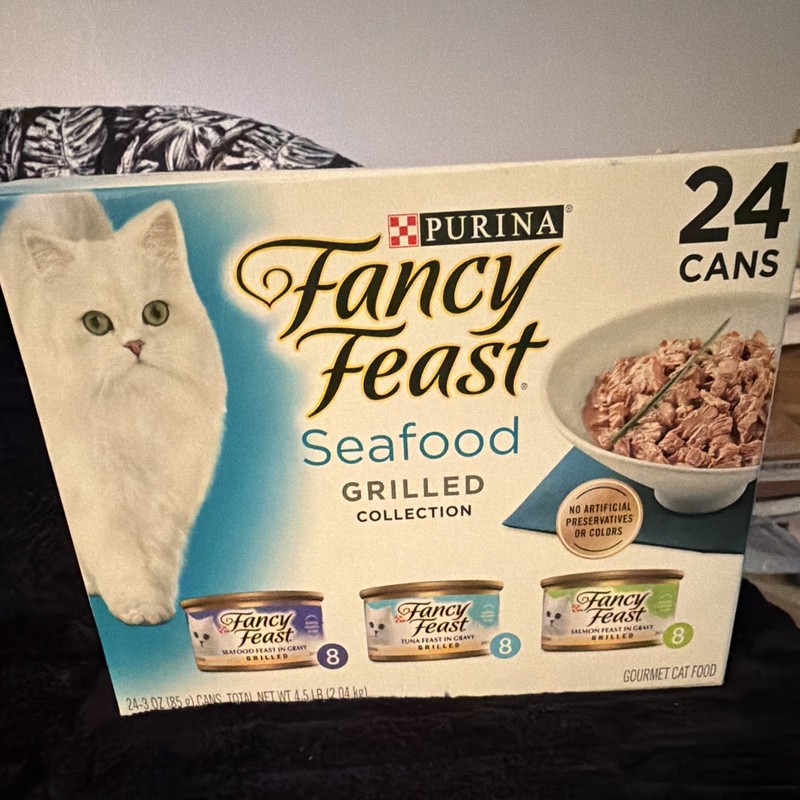 Purina Fancy Feast Seafood Grilled Collection Wet Cat Food Gourmet 24 Cans