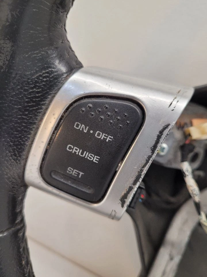 2002-2005 JEEP LIBERTY Steering Wheel W Cruise UR71DX9AC Foto 3 de 4