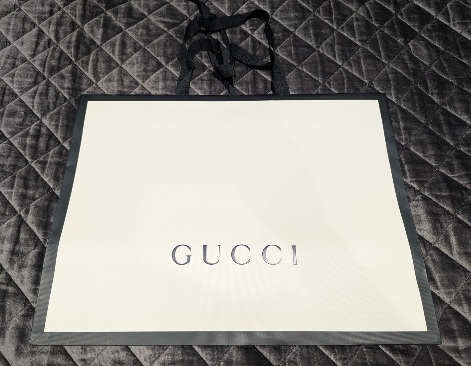 Borsa regalo Gucci media shopping autentica originale nuova
