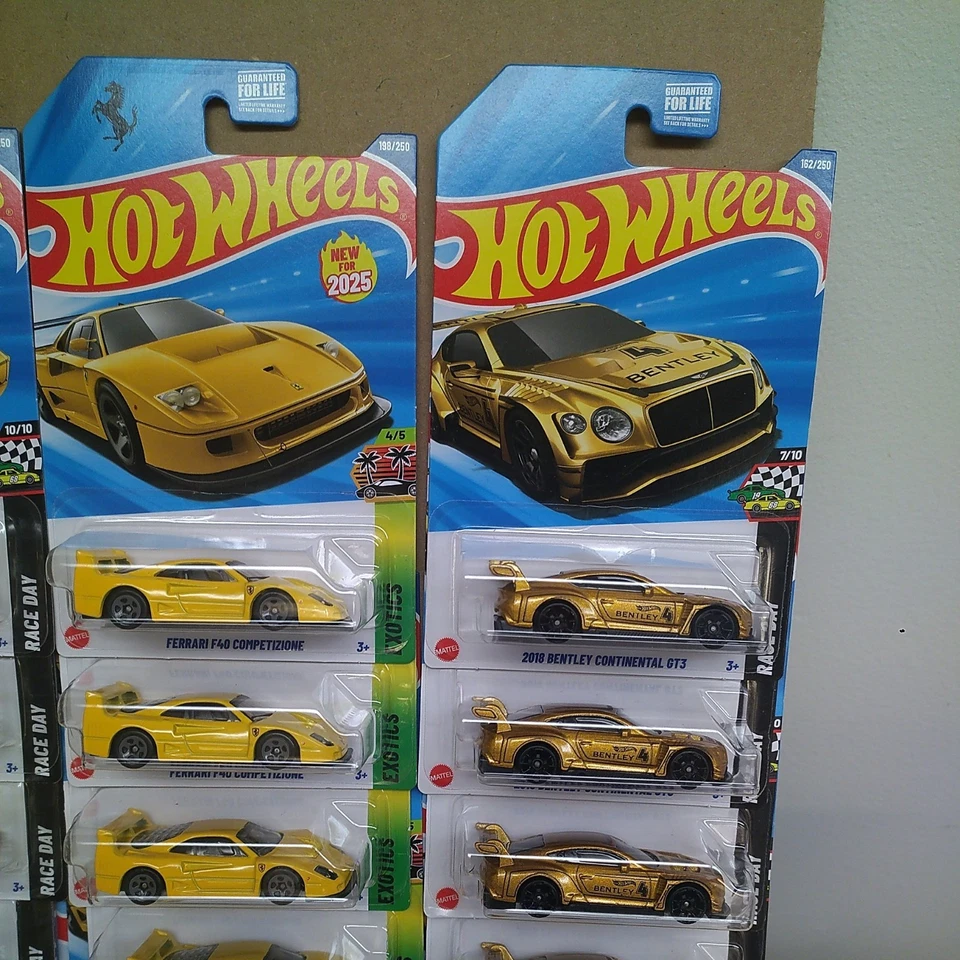 Hot Wheels 2025   Ferrari f40 - Ferrari -365 gtb4- Bentley -Lamborghini ~ lot - Image 2 of 4