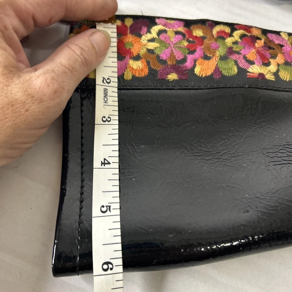 Vintage 1960s Gogo Boots Beautiful Embroidery  Sz 8 like 7-7.5 See  New Photos - Image 2 of 4