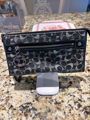 VTG Coach Signature C Wallet Wristlet Coated Canvas & Leather