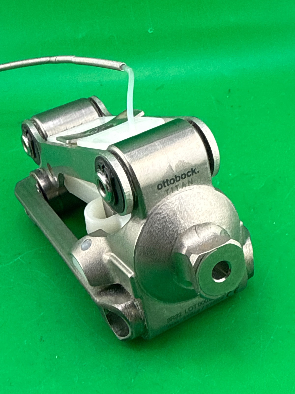 Ottobock Otto Bock  3r32 prosthetic knee. Great condition 