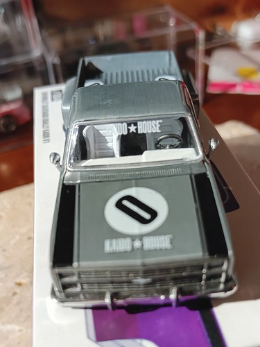 MINI GT KAIDO HOUSE CHEVY SILVERADO DUALLY KAIDO V1 PURPLE KHMG084 CHASE - Picture 7 of 9