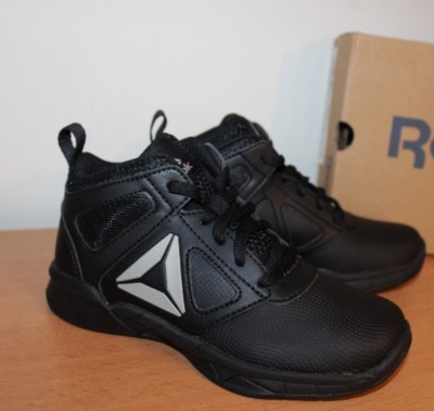 New Reebok Royal Dash N Drill Basketball boots for boys size 12.5 US