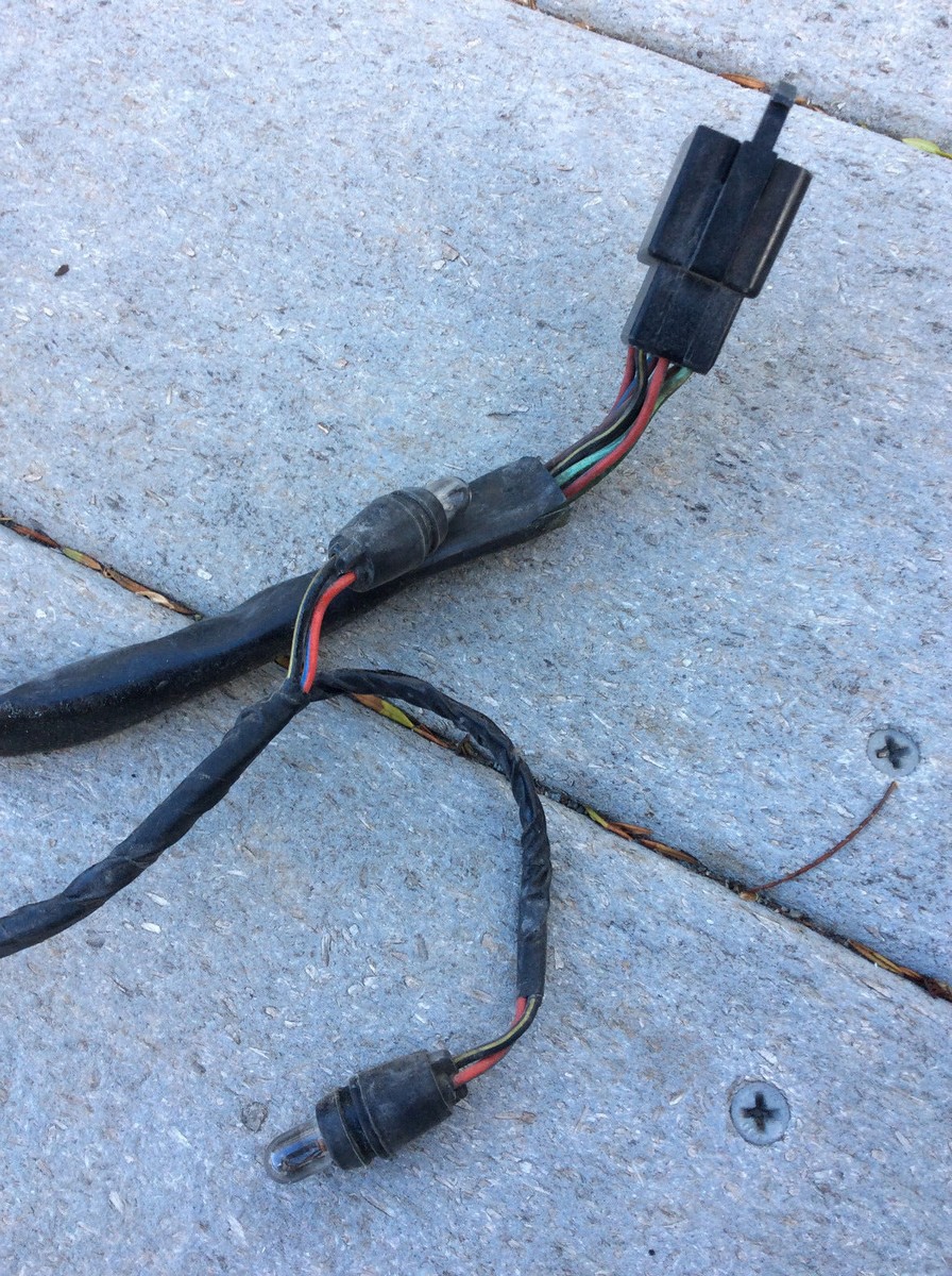 Kawasaki ZXR750 / ZX7 Speedo Pilot Meter Box P/N 14090-1073 1991