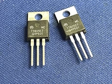 T7805CT MOTOROLA UA7805 TO-220 TYPE PKG! 5V VOLT REG NOS LAST ONES QTY-1