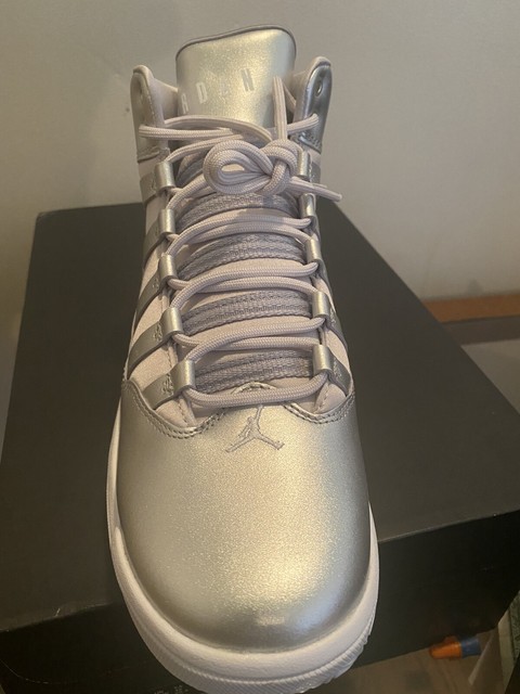 jordan max aura silver