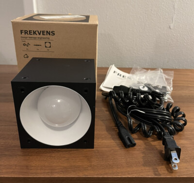 Lot De 2 Lampes LED Ikea X Teenage Engineering Frekvens - Multiusage + Projecteur