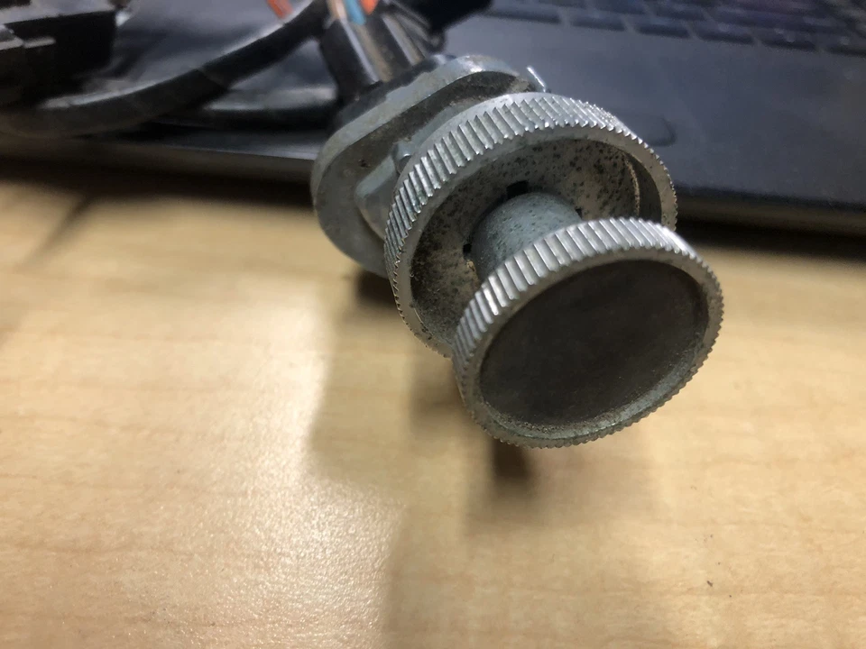 Buick Skylark 1967 interruptor de alimentación superior convertible camioneta deportiva ventana 67 Foto 2 de 3