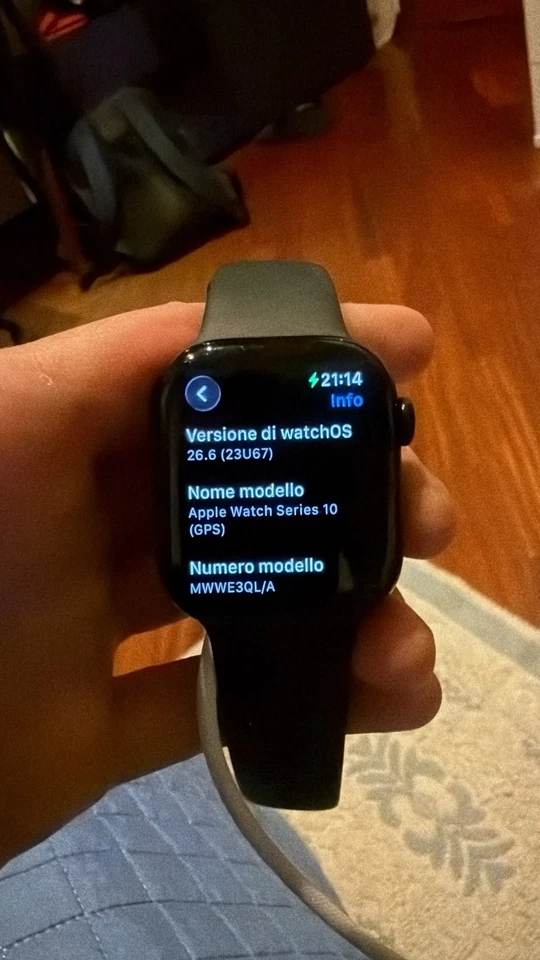 Apple Watch Series 10, foto 3 di 4