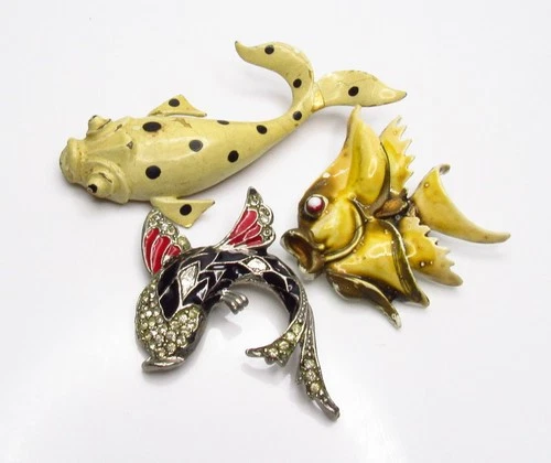 Vintage Costume Jewelry Lot Brooch Lot Fish Figural
