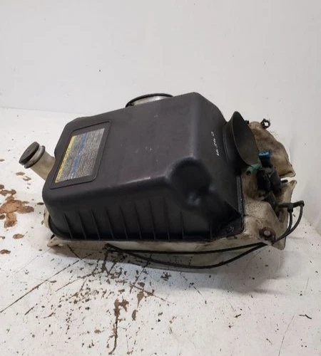 2002-2004 Chevrolet Trailblazer OEM Air Cleaner Upper Housing 15810294 Assembly - Изображение 3 из 4