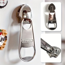 Gro&szlig;er magnetischer Flaschen&ouml;ffner f&uuml;r Bier &ndash; K&uuml;hlschrank Magnet inkl. Sticker